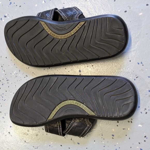 Donald J. Pliner  Leather Sandal - Picture 4 of 8